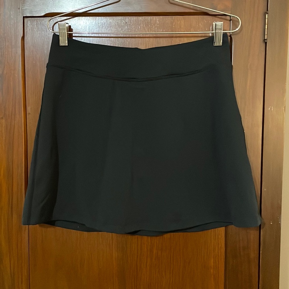 Title Nine Dream Skort Black Medium